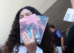 Entre García Márquez y Alaíde Foppa: entregan 4 mil libros gratis a jóvenes en CDMX